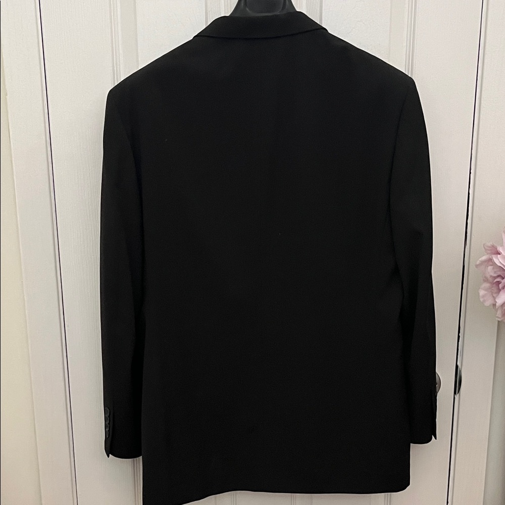 Elegant Black Men's Blazer From Wall Street Collection Size 40R - Picture 2 of 9